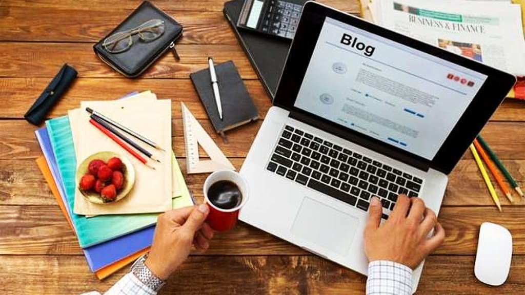 Blogger